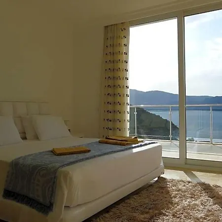 Sleeps 10 Pool Air Con Wifi كالكان