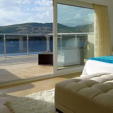 Sleeps 10 Pool Air Con Wifi *